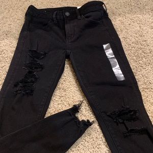 American Eagle Hi-Rise Ripped Jeans, Black, NWT 🦅